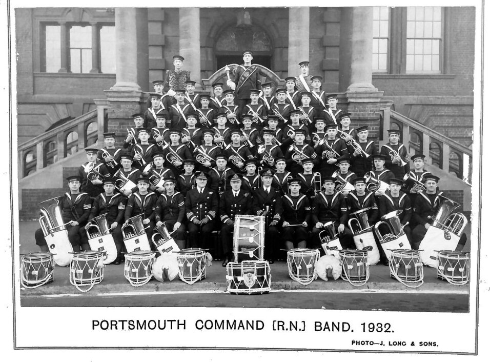 r n band 1932
